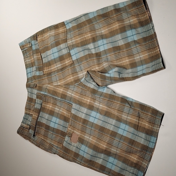 Pacific & Co plaid shorts - Picture 6 of 12